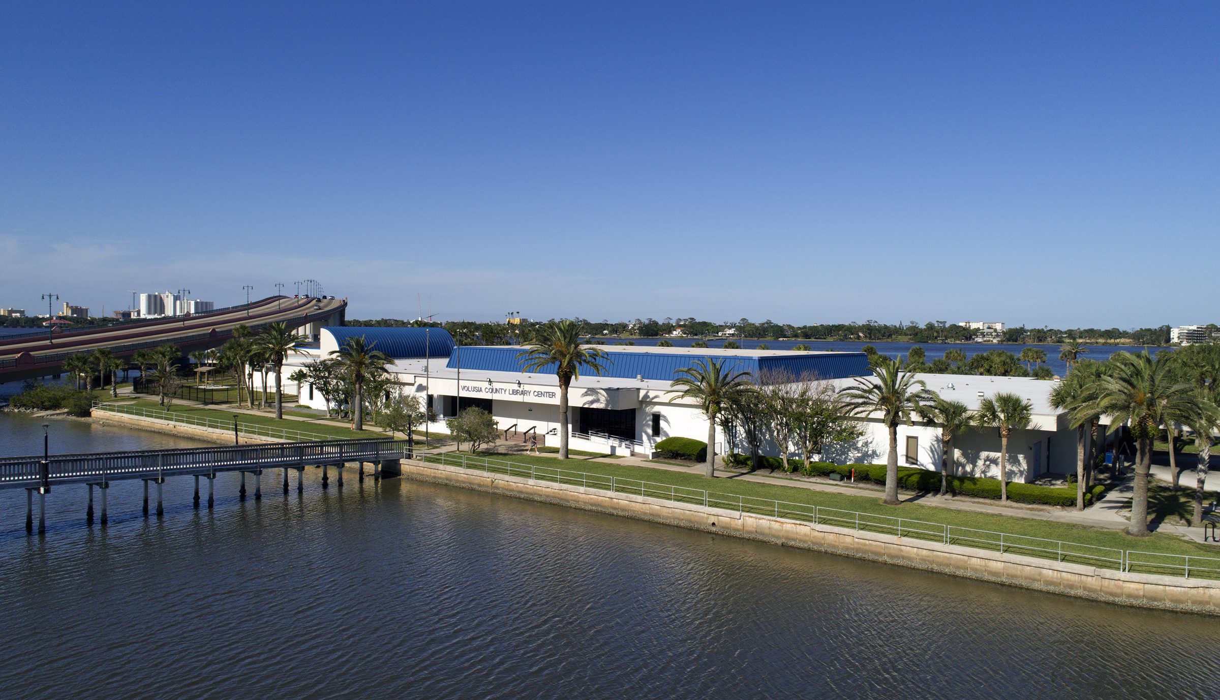 Daytona Beach Regional Library